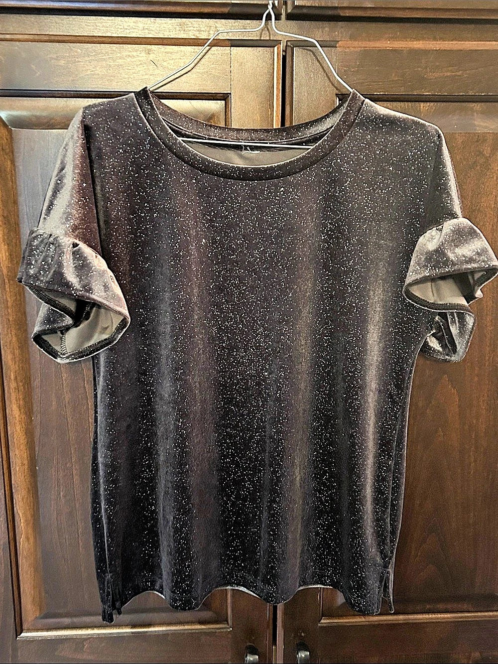 Sparkly Grey Sz XS Ruffle Sleeve Short Sleeve Top - velour